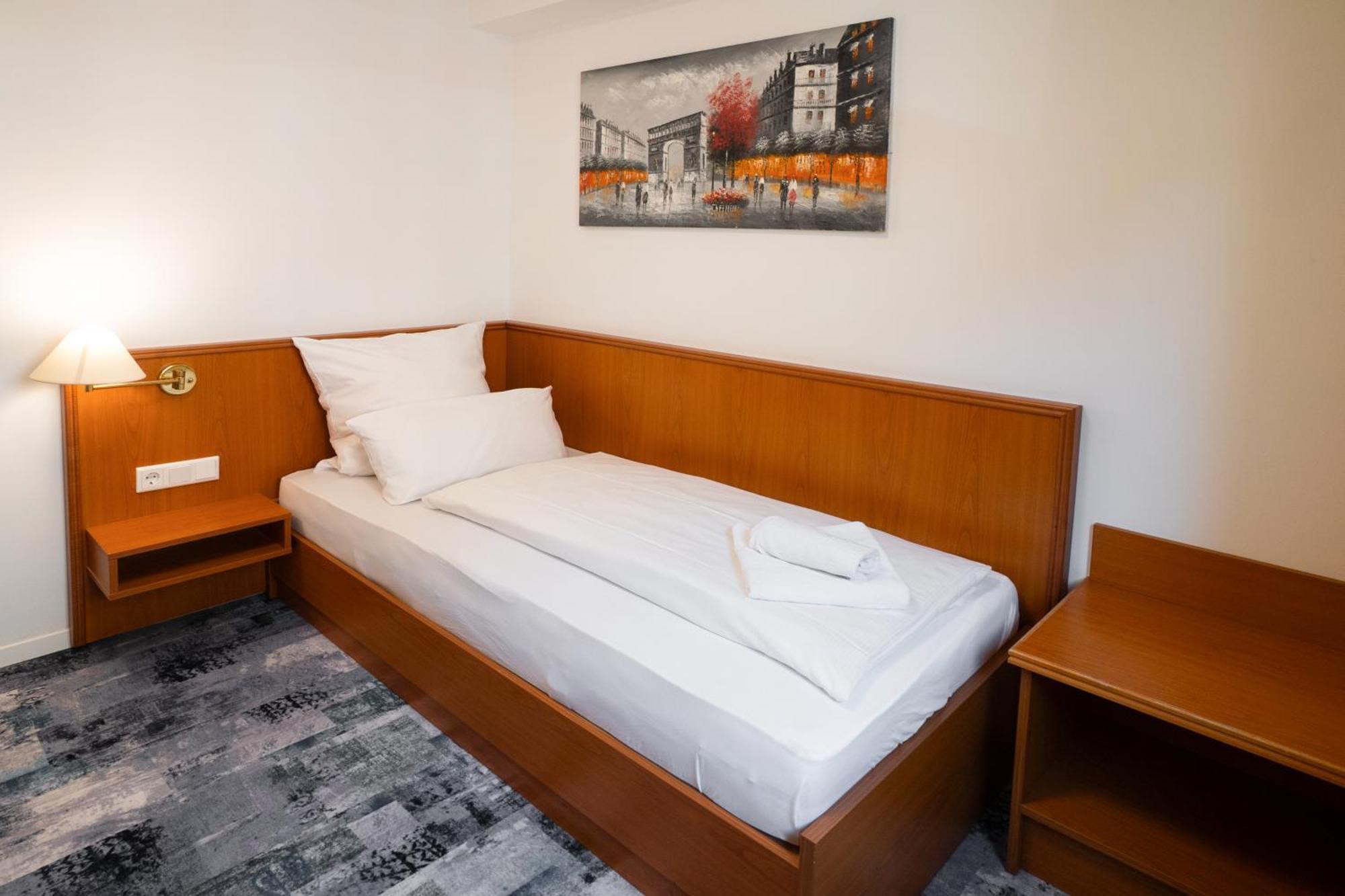 Hotel Zur Post Herne Exterior photo